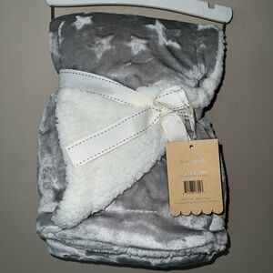 Mon Lapin Gray and White Star Baby Blanket - NWT